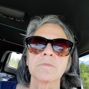 Meet your Posher, Louise